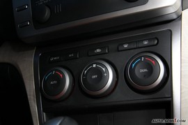 09款马自达睿翼2.0L手自一体豪华版