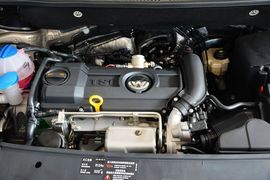 2015款大众途安1.4T自动豪华版5座