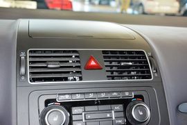 2015款大众途安1.4T自动豪华版5座