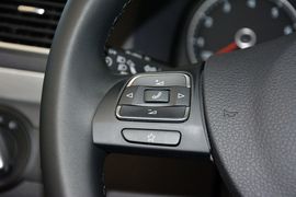 2015款大众途安1.4T自动豪华版5座