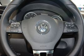 2015款大众途安1.4T自动豪华版5座