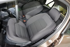 2014款大众宝来1.6L手动时尚型