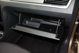 2014款大众宝来1.6L手动时尚型