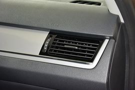 2014款大众宝来1.6L手动时尚型
