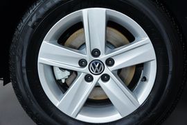 2014款大众宝来1.6L手动时尚型