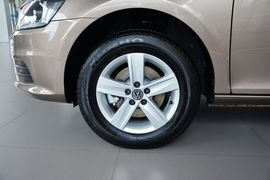 2014款大众宝来1.6L手动时尚型