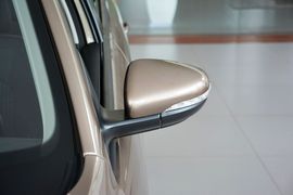 2014款大众宝来1.6L手动时尚型