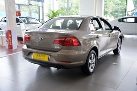 2014款大众宝来1.6L手动时尚型
