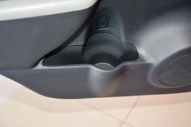 2013款铃木奥拓1.0L手动舒适型