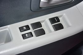 2013款铃木奥拓1.0L手动舒适型