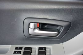 2013款铃木奥拓1.0L手动舒适型