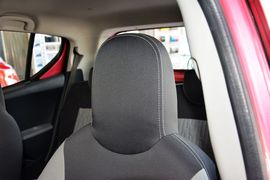 2013款铃木奥拓1.0L手动舒适型