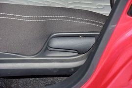 2013款铃木奥拓1.0L手动舒适型