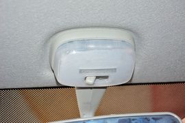 2013款铃木奥拓1.0L手动舒适型