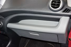 2013款铃木奥拓1.0L手动舒适型