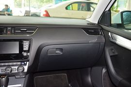 2015款斯柯达明锐1.8T逸臻旅行版