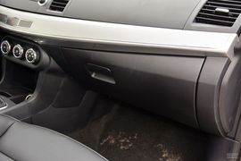 2015款三菱翼神1.8L