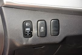 2015款三菱翼神1.8L