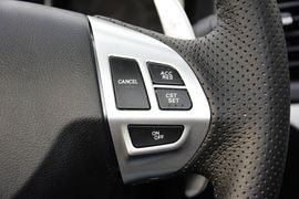 2015款三菱翼神1.8L