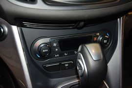 2015款福特翼虎2.0L