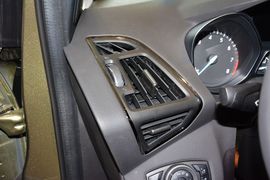 2015款福特翼虎2.0L
