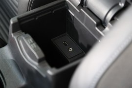 2015款全新换代三厢福克斯1.0T手动版实拍