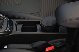 2015款全新换代三厢福克斯1.0T手动版实拍
