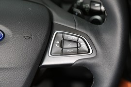 2015款全新换代两厢福克斯1.5T自动版实拍