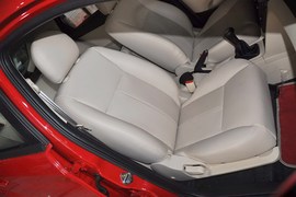 2013款奇瑞风云2两厢1.5L手动锐意版