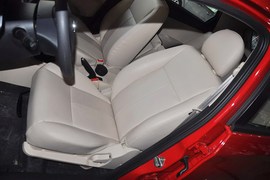 2013款奇瑞风云2两厢1.5L手动锐意版