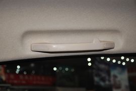 2013款奇瑞风云2两厢1.5L手动锐意版