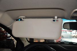 2013款奇瑞风云2两厢1.5L手动锐意版