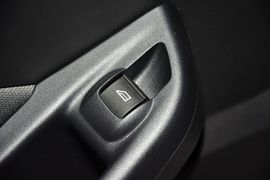2012款福特福克斯两厢1.6L手动舒适型
