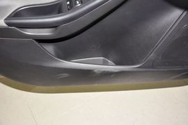 2012款福特福克斯两厢1.6L手动舒适型