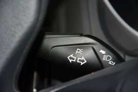 2012款福特福克斯两厢1.6L手动舒适型