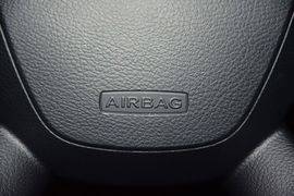 2012款福特福克斯两厢1.6L手动舒适型