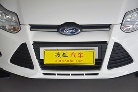 2012款福特福克斯两厢1.6L手动舒适型