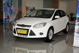 2012款福特福克斯两厢1.6L手动舒适型