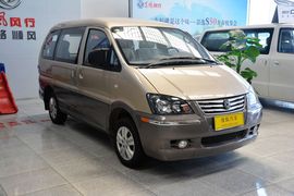 2015款东风风行菱智V3