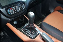 2015款东风风行景逸X5