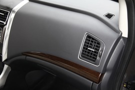 2016款东风风行S500静态评测