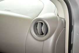 2014款日产阳光1.5XE