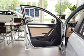 2015款大众捷达1.6L手动舒适型