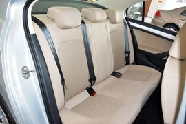 2015款大众捷达1.6L手动舒适型