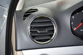 2015款大众捷达1.6L手动舒适型