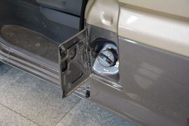 2015款东风风行菱智M5