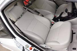 2015款吉利新远景1.3T手动尊贵型