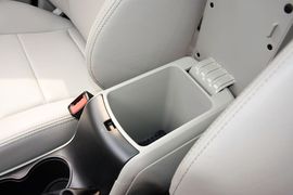 2015款吉利新远景1.3T手动尊贵型