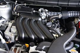 2015款日产骊威劲锐1.6XV