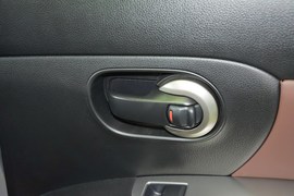 2015款日产骊威劲锐1.6XV